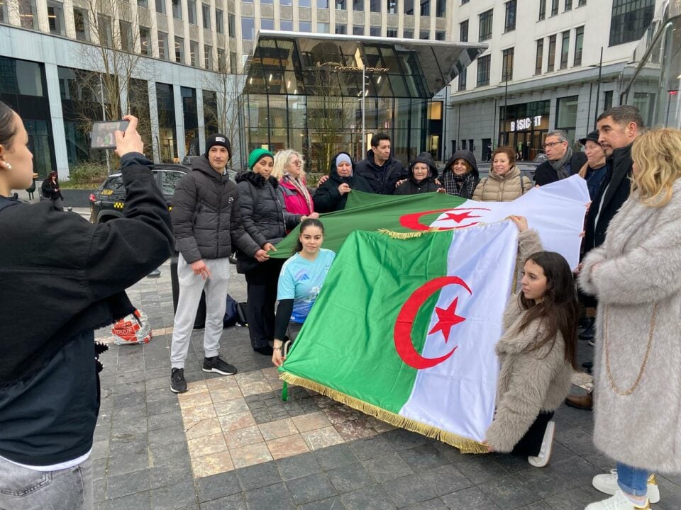 Mission spéciale pour les Algériens d'une province belge Mission spéciale pour les Algériens d'une province belge