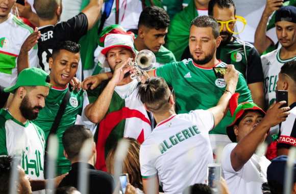 Foot : un club palestinien choisit les couleurs de l’Algérie dans son maillot Algerie foot