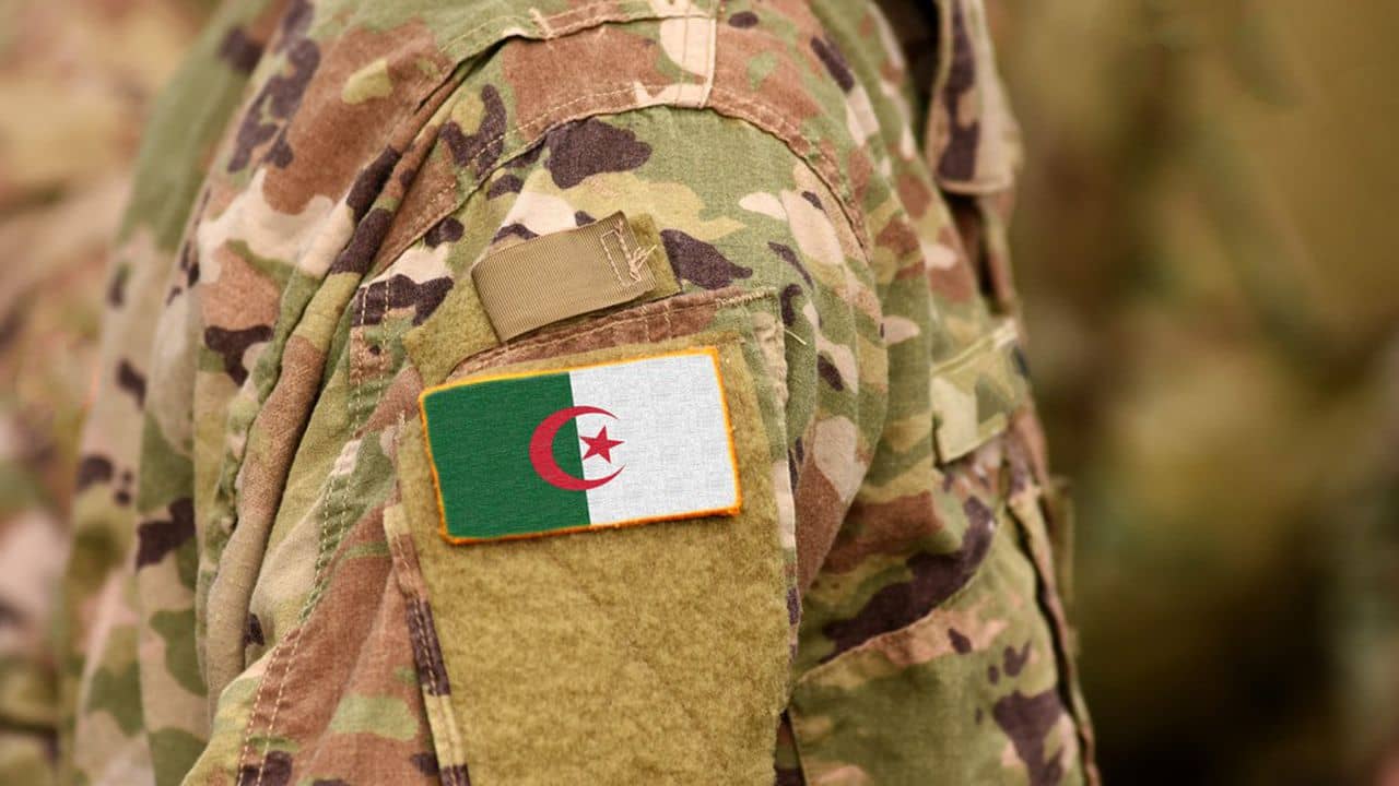 Algérie : forte hausse du budget de la défense en 2023