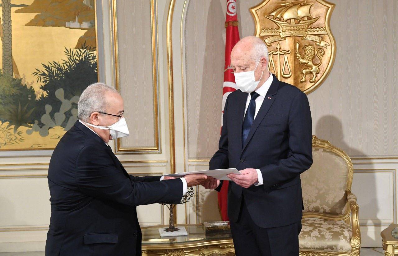 Lamamra remet au Président Kaïs Saïed un message de Tebboune