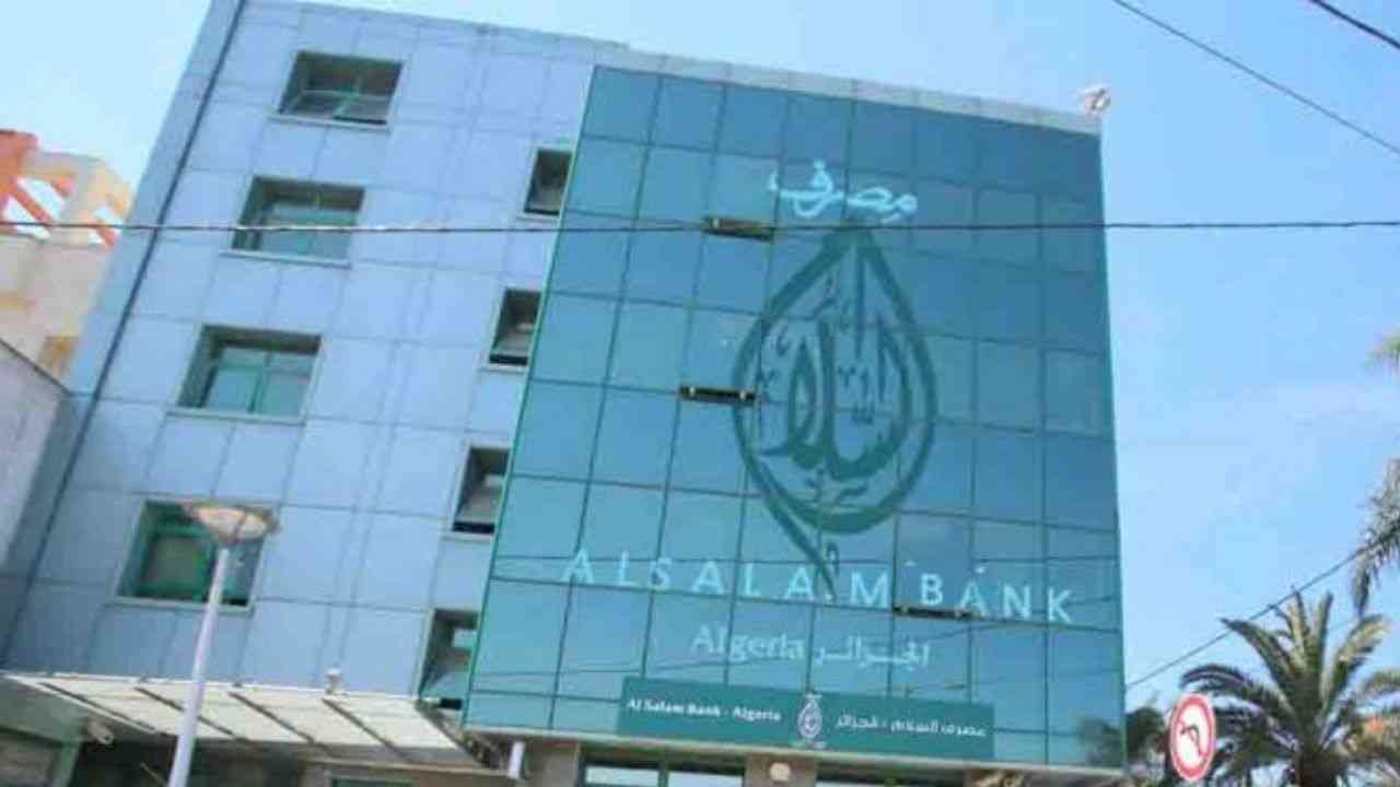 En l'Algérie : les comptes en banque des organisations caritatives sous haute surveillance
