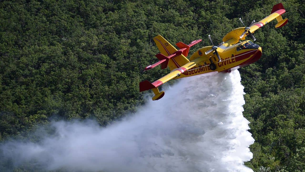 bombardier d'eau