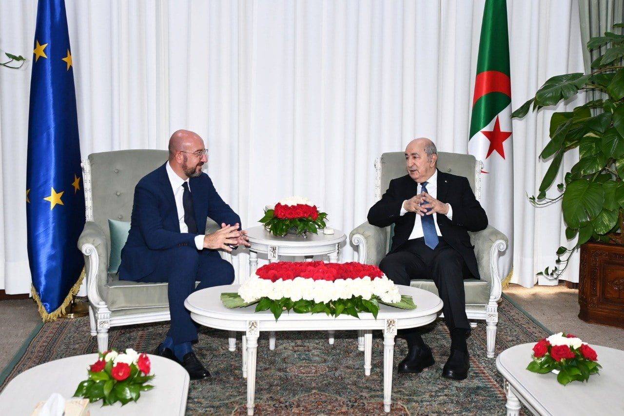Le Président Tebboune s’entretient avec le président du Conseil européen