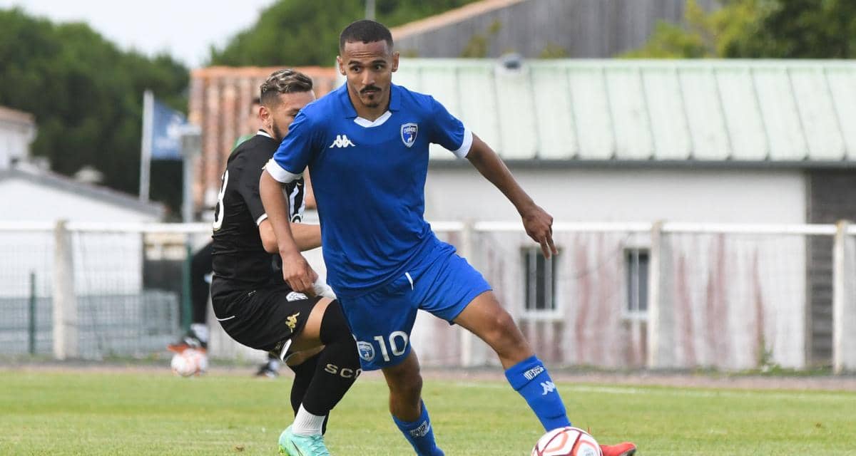 Algérie : Boutobba espère jouer en sélection et revenir à l'OM