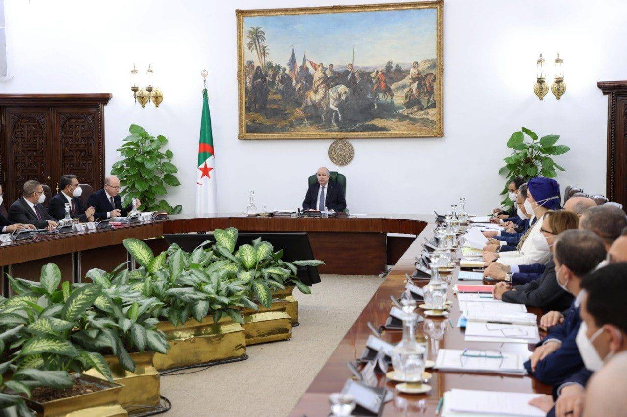 Transport : Suite à la détérioration du secteur maritime,Tebboune exige une enquête. Transport : Suite à la détérioration du secteur maritime,Tebboune exige une enquête.