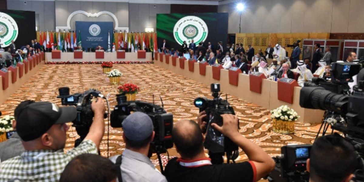 Sommet arabe : Plusieurs journalistes marocains « séquestrés » en Algérie