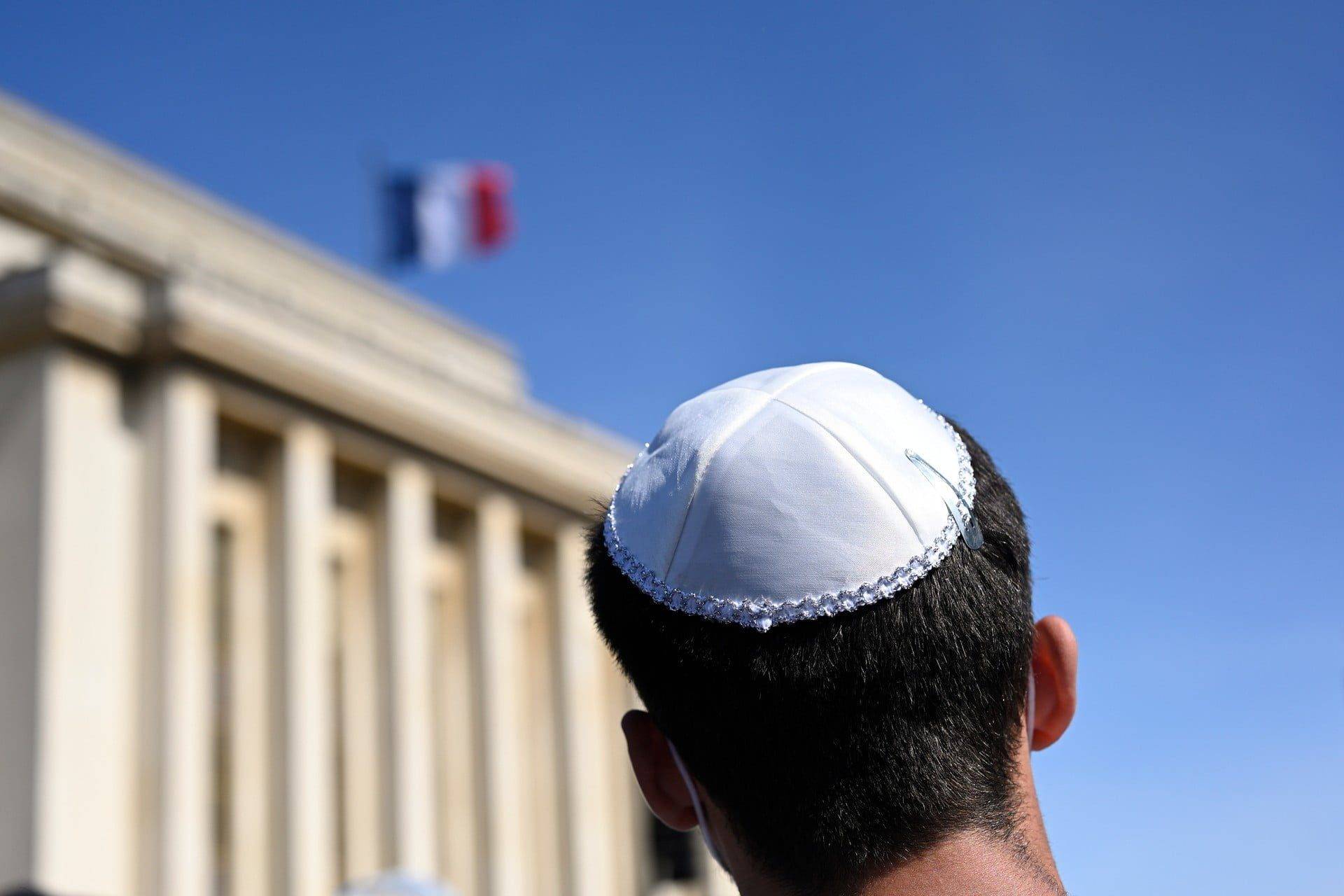Votre avis compte : Est-il possible d’octroyer la nationalité aux Israéliens d’origine algérienne ?