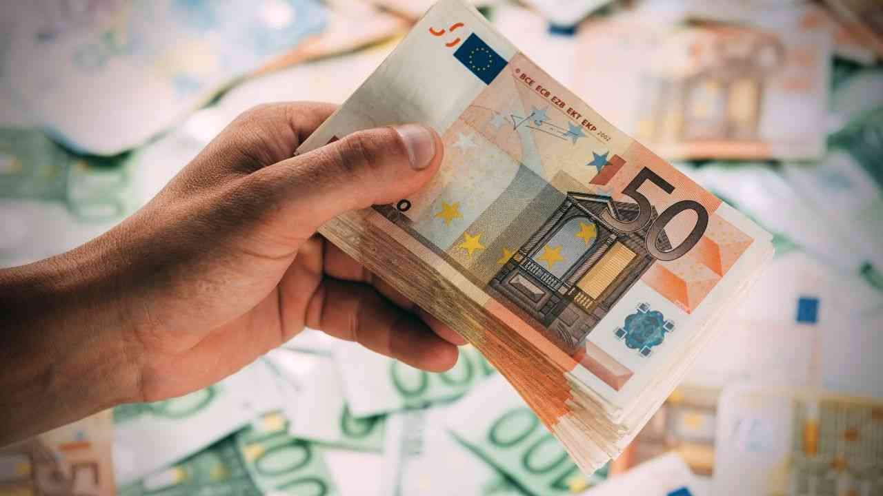 Devises Algérie : voici taux de change du dinar face à l’euro en ce début de semaine de ce 19 déc.