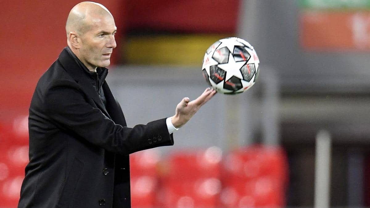 Zidane est à deux doigts de superviser cette équipe Zidane est proche de superviser cette équipe