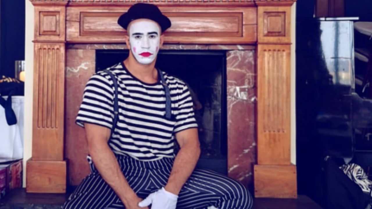 Lokmane DZ : Voici l’histoire du jeune artiste algérien au destin incroyable. Lokmane DZ : Voici l’histoire du jeune artiste algérien au destin incroyable.