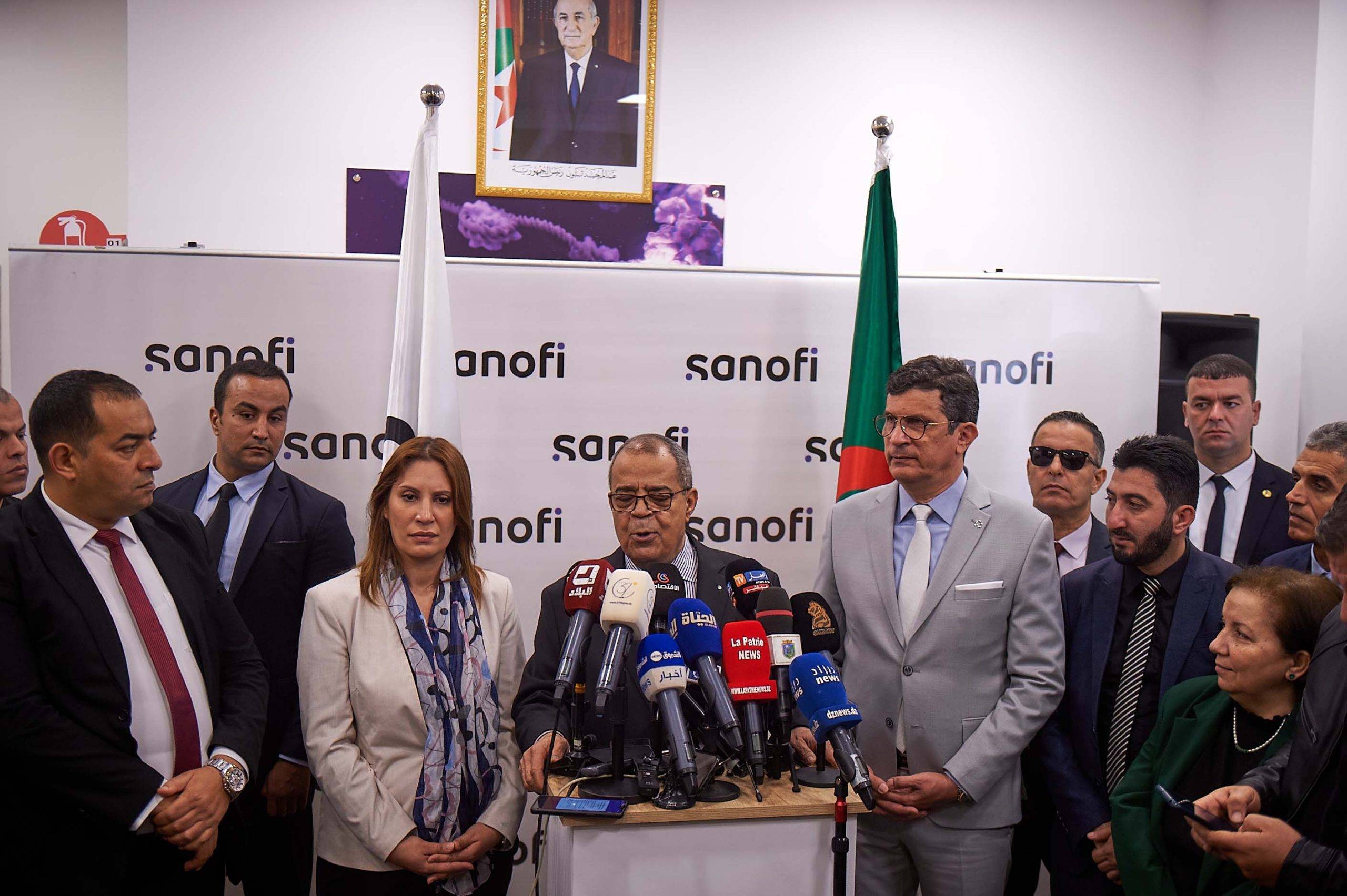 Production d’anticancéreux en Algérie : Aoun met les pieds sur l’accélérateur.