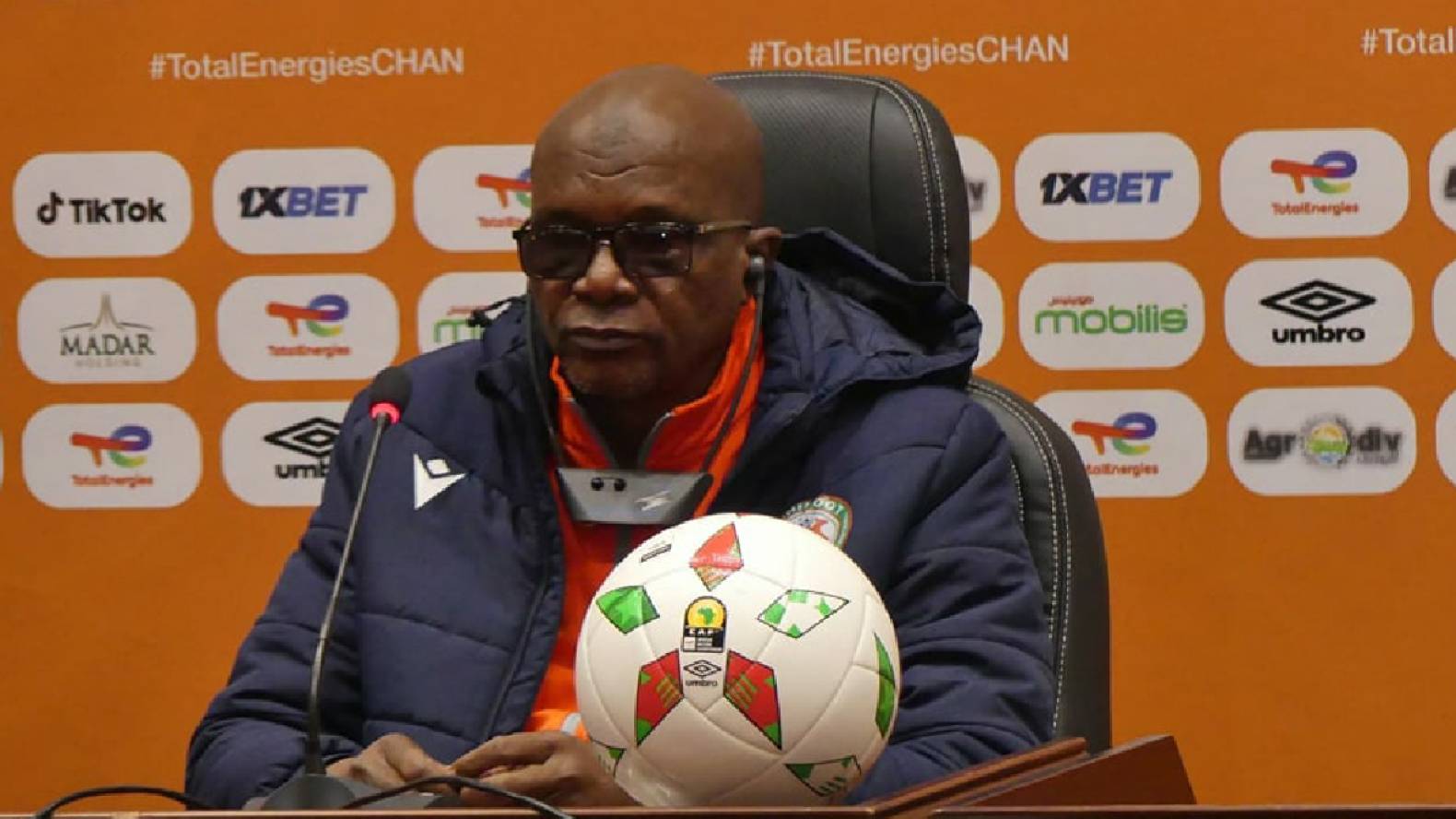 CHAN 2023 : Demi-finale Niger Vs Algérie l'entraîneur nigérien se prononce... harounaa