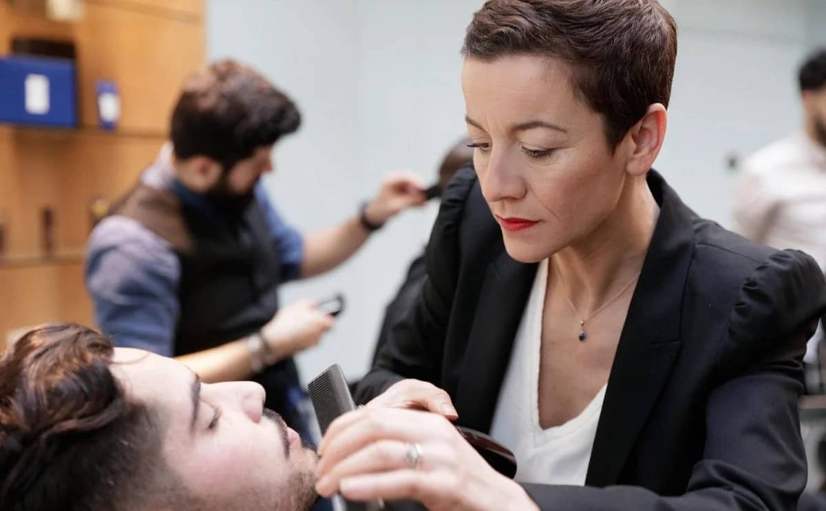 La première barbière de France est une Algérienne de Kabylie