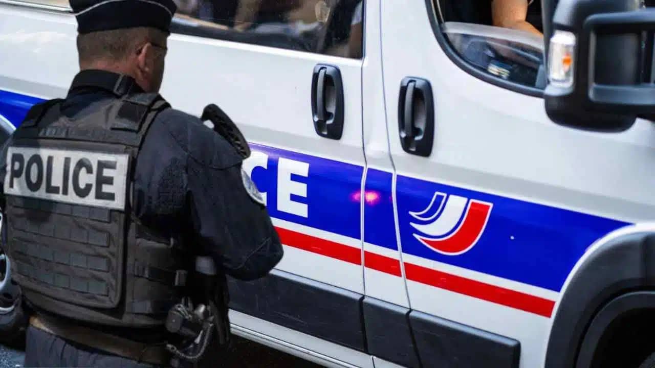La police intervient à temps