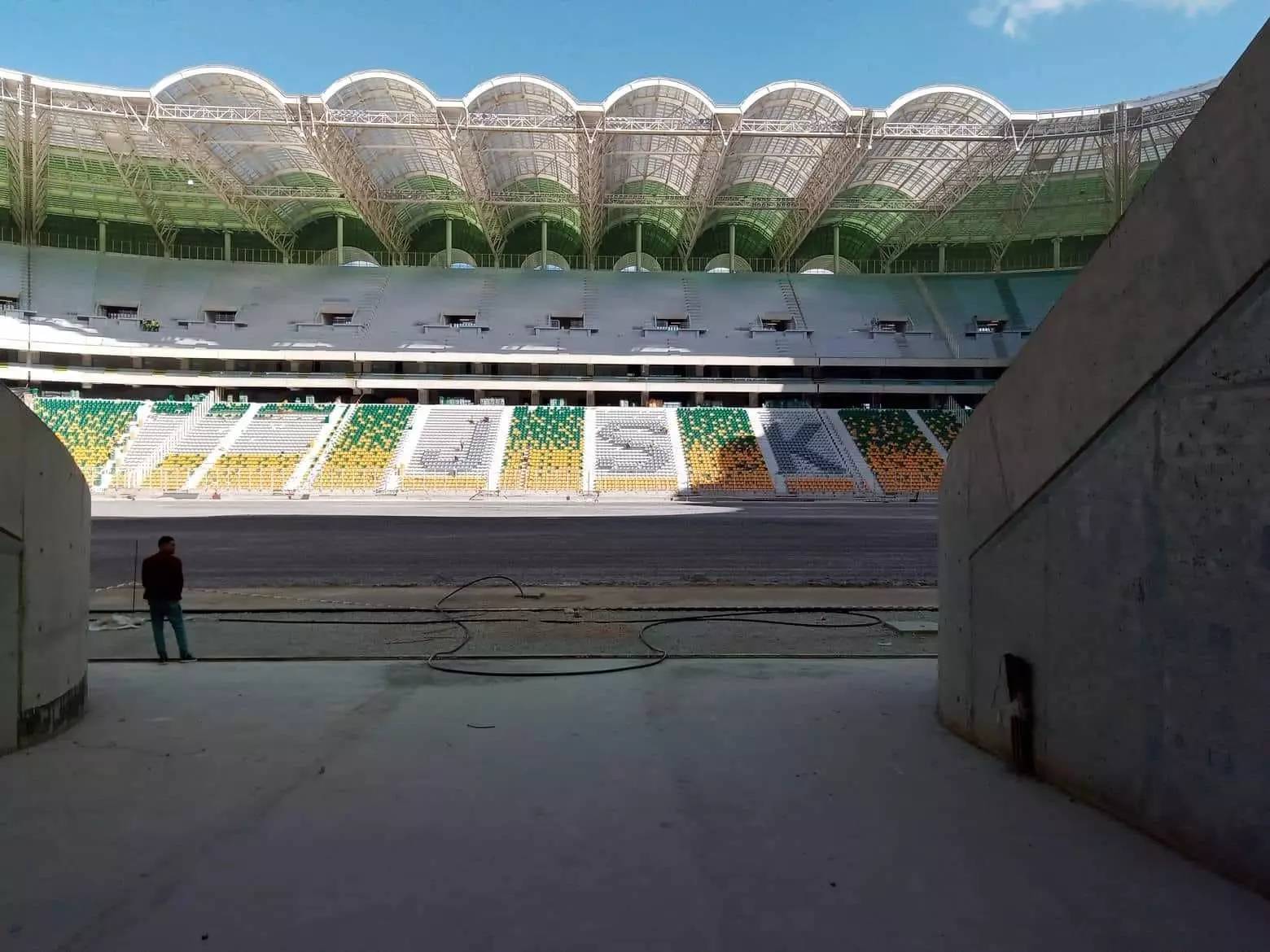 Coup de Tonnerre ! Le nouveau stade de Tizi-Ouzou ne sera pas inauguré le 20 avril à cause de… Coup de Tonnerre ! Le nouveau stade de Tizi-Ouzou ne sera pas inauguré le 20 avril à cause de…