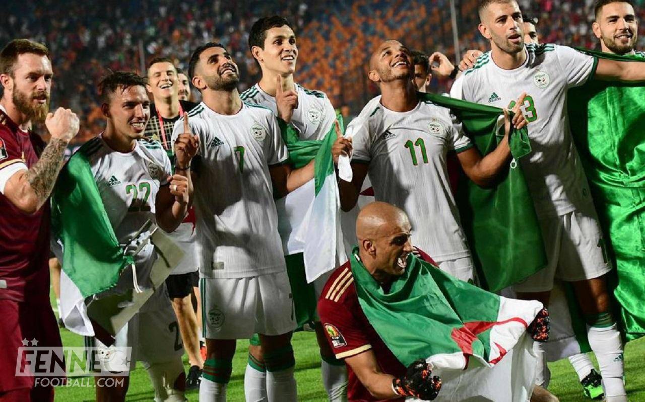 Équipe d’Algérie : L’énorme raclée de la France aux franco-algériens ! Équipe d’Algérie : L’énorme raclée de la France aux franco-algériens !