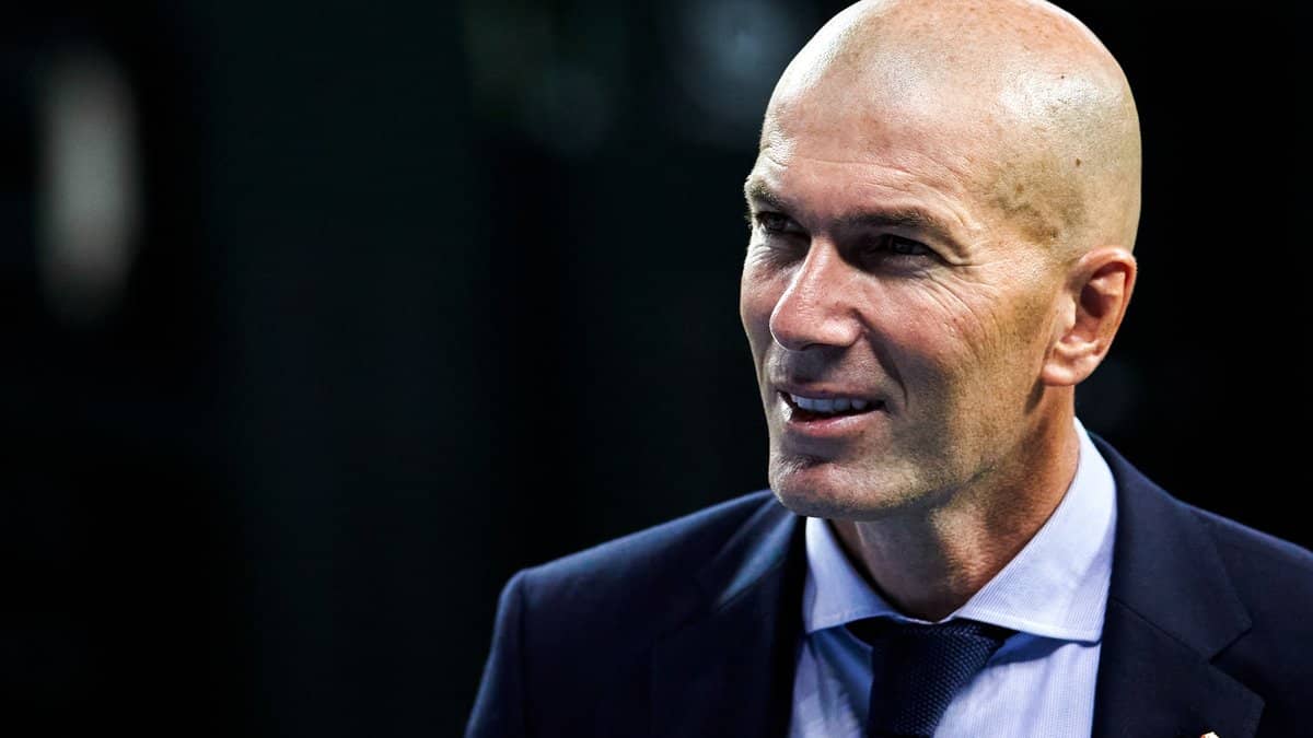Zinedine Zidane évoque la possibilité de prendre la tête de l'équipe de France Zinedine Zidane