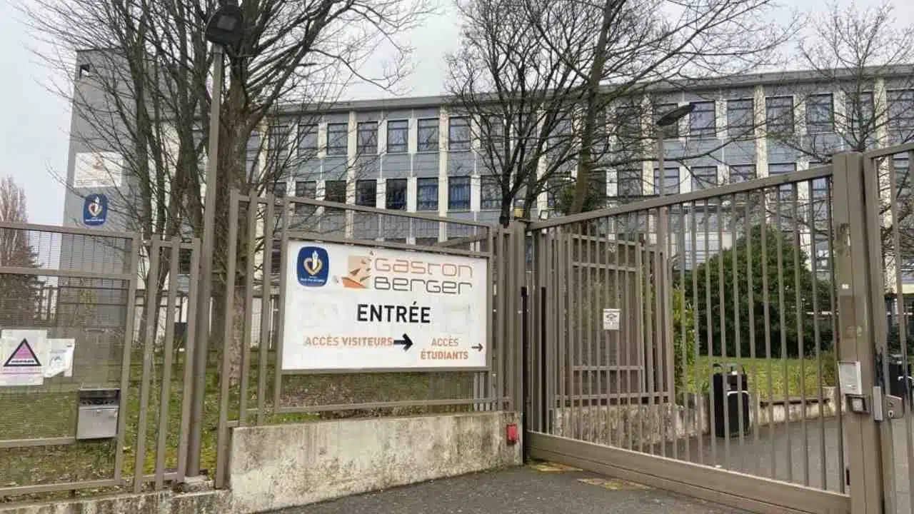 France : un lycéen algérien meurt en plein examen, l'histoire fait polémique ! France : un lycéen algérien meurt en plein examen, l'histoire fait polémique !