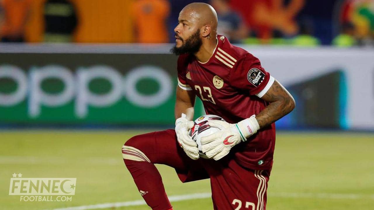 Equipe d'Algérie : Rais M’Bolhi auteur d’une démarche étrange et inquiétante