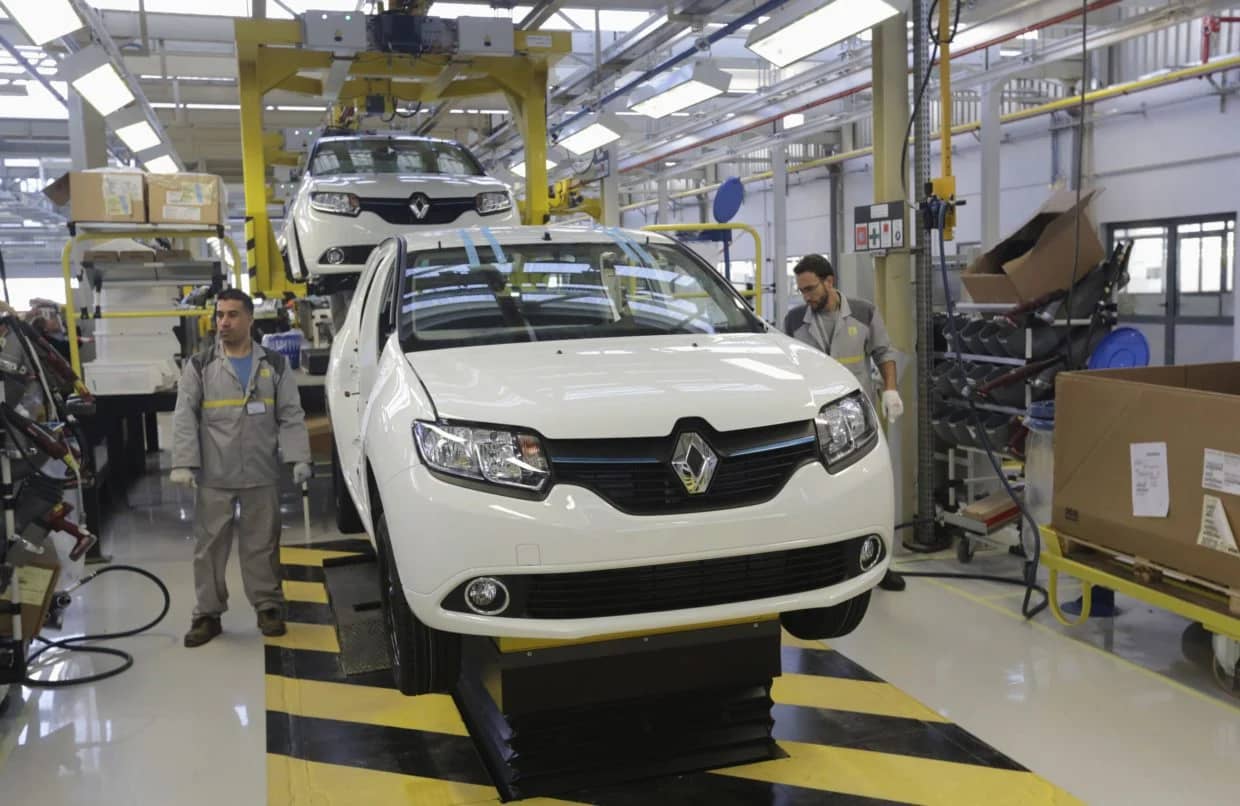Renault fait son grand retour en Algérie : Tebboune pose ses conditions sans compromis