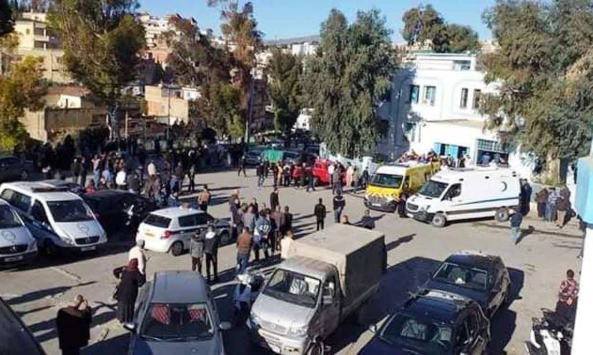 Annaba : En faisant l’aumône, cette dame passe de vie à trépas dans un tragique accident. cette dame passe de vie à trépas dans un tragique accident.