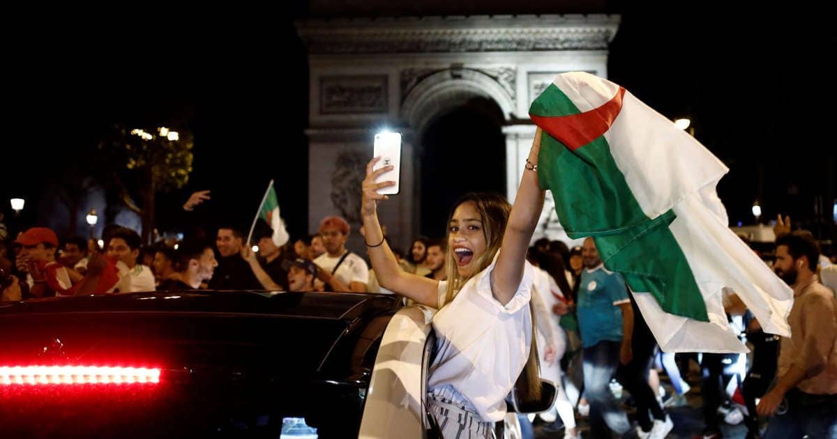 Cette algérienne de France tourne dos à la France et s’installe en Algérie.