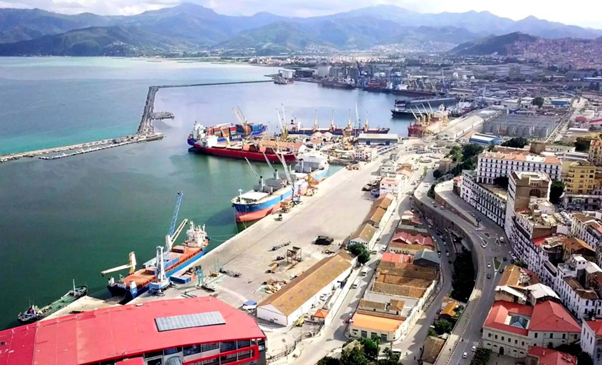 Classement des ports : voici la position peu honorable de l’Algérie. Classement des ports : l’Algérie à la traine.