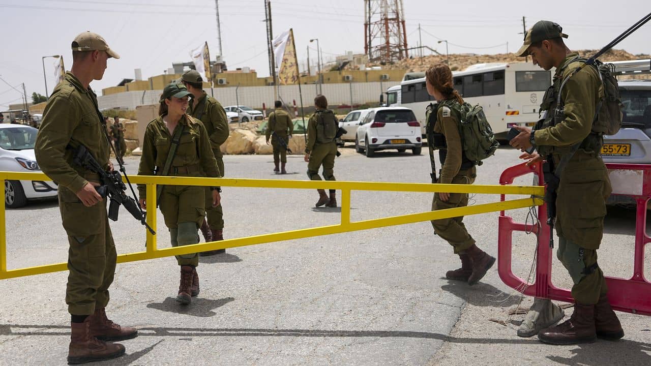 A travers un communiqué publié ce samedi 3 juin 2023, l'armée israélienne a signalé la morts de trois de ce soldats israéliens.