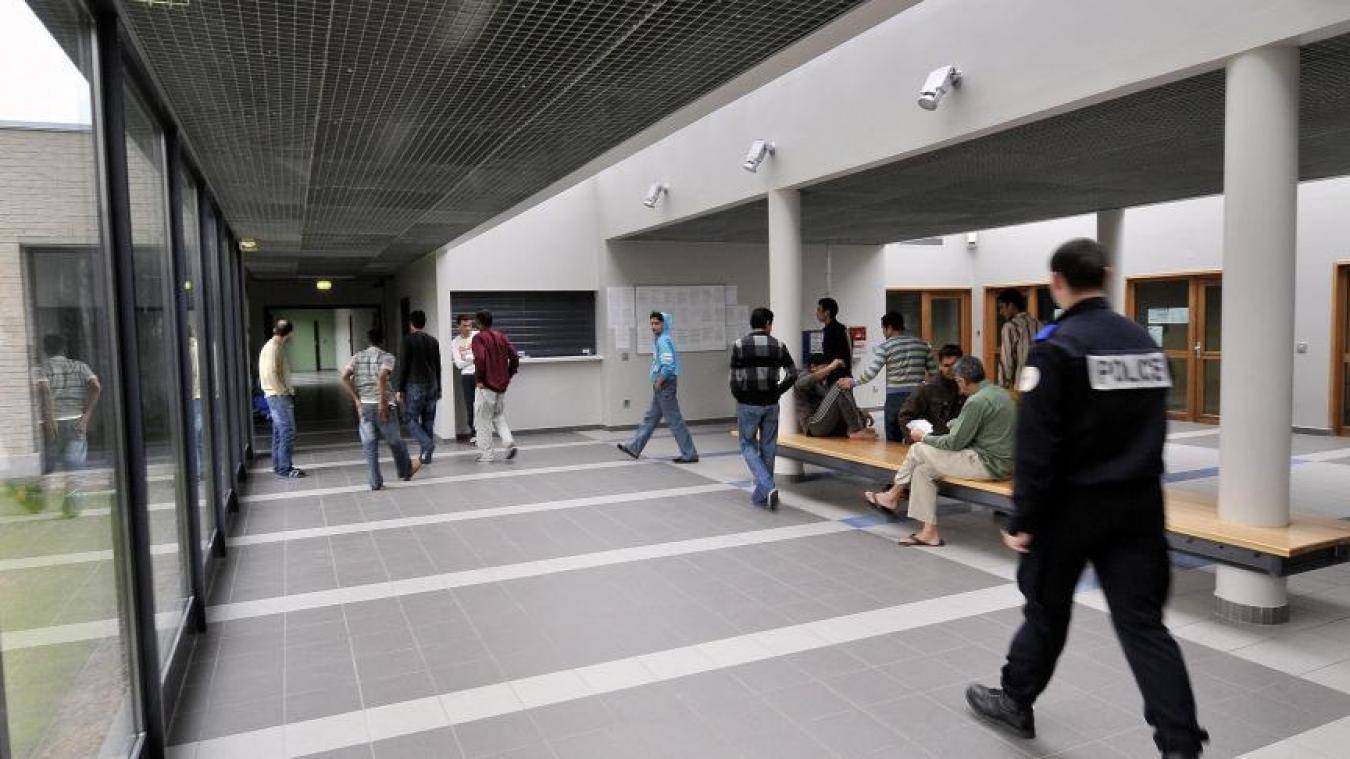 France : un imam algérien expulsé