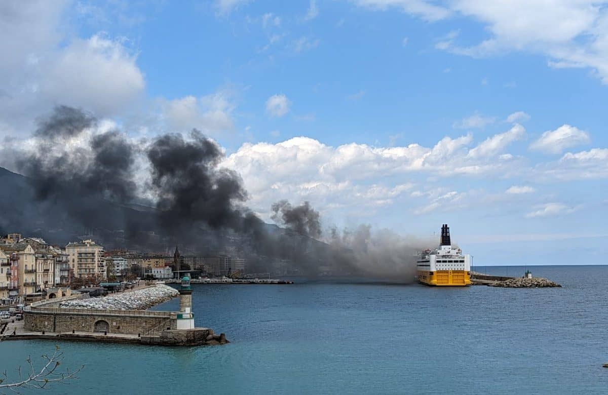 Du feu à bord de Corsica Linea