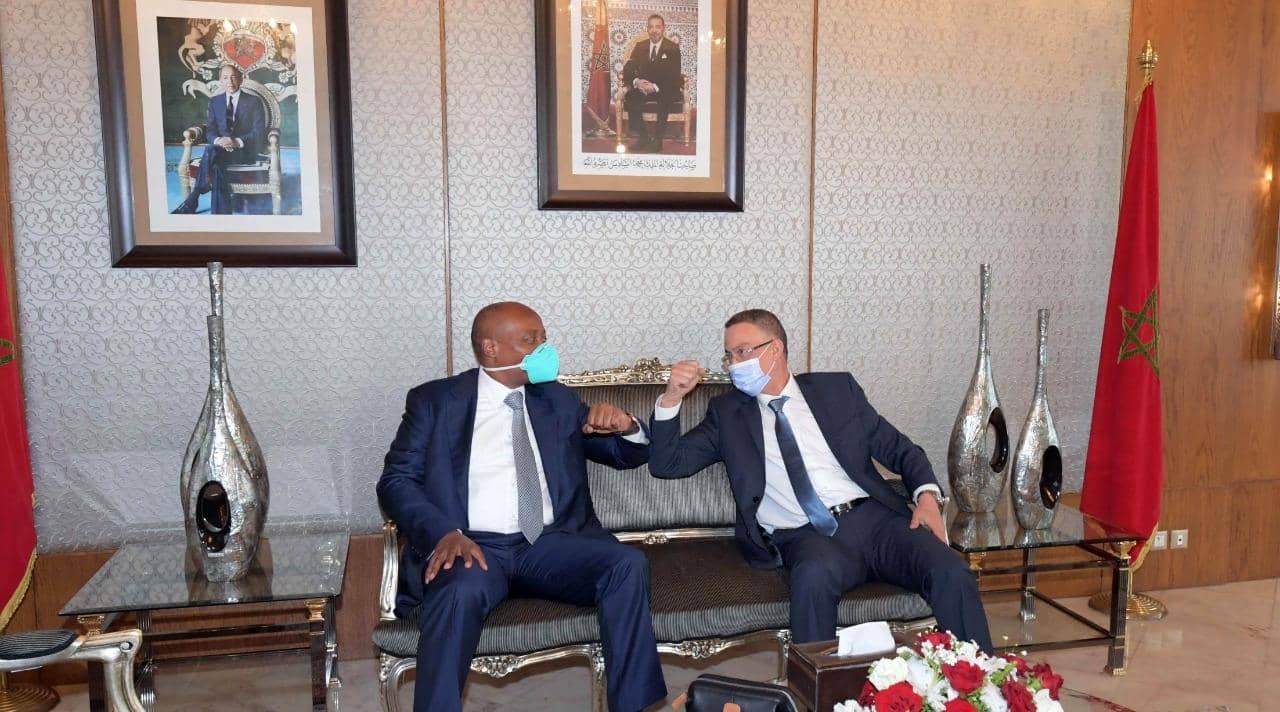 Fouzi Lekjaa met les bâtons dans les roues de Patrice Motsepe Fouzi Lekjaa met les bâtons dans les roues de Patrice Motsepe