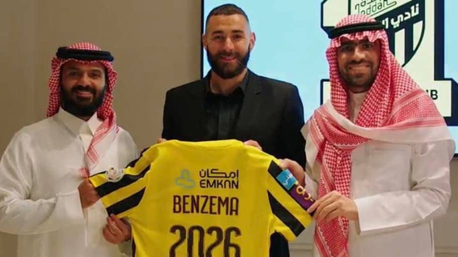 Benzema rejoint officiellement la Fédération saoudienne jusqu'en 2026 Karim-Benzema