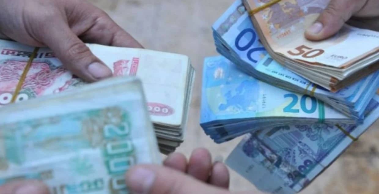 Taux de change : le prix du dinar algérien face aux devises étrangères à la Banque et au marché noir ce 9 mai