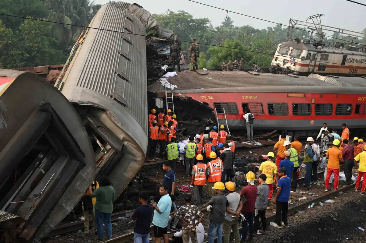 Catastrophe ferroviaire meurtrière en Inde : 288 personnes mortes