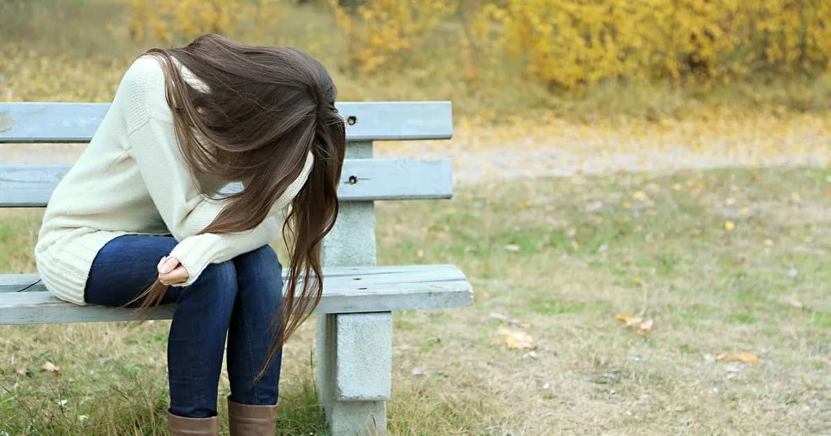 France : Une jeune femme de 19 ans défigurée à vie à cause de sa tenue vestimentaire