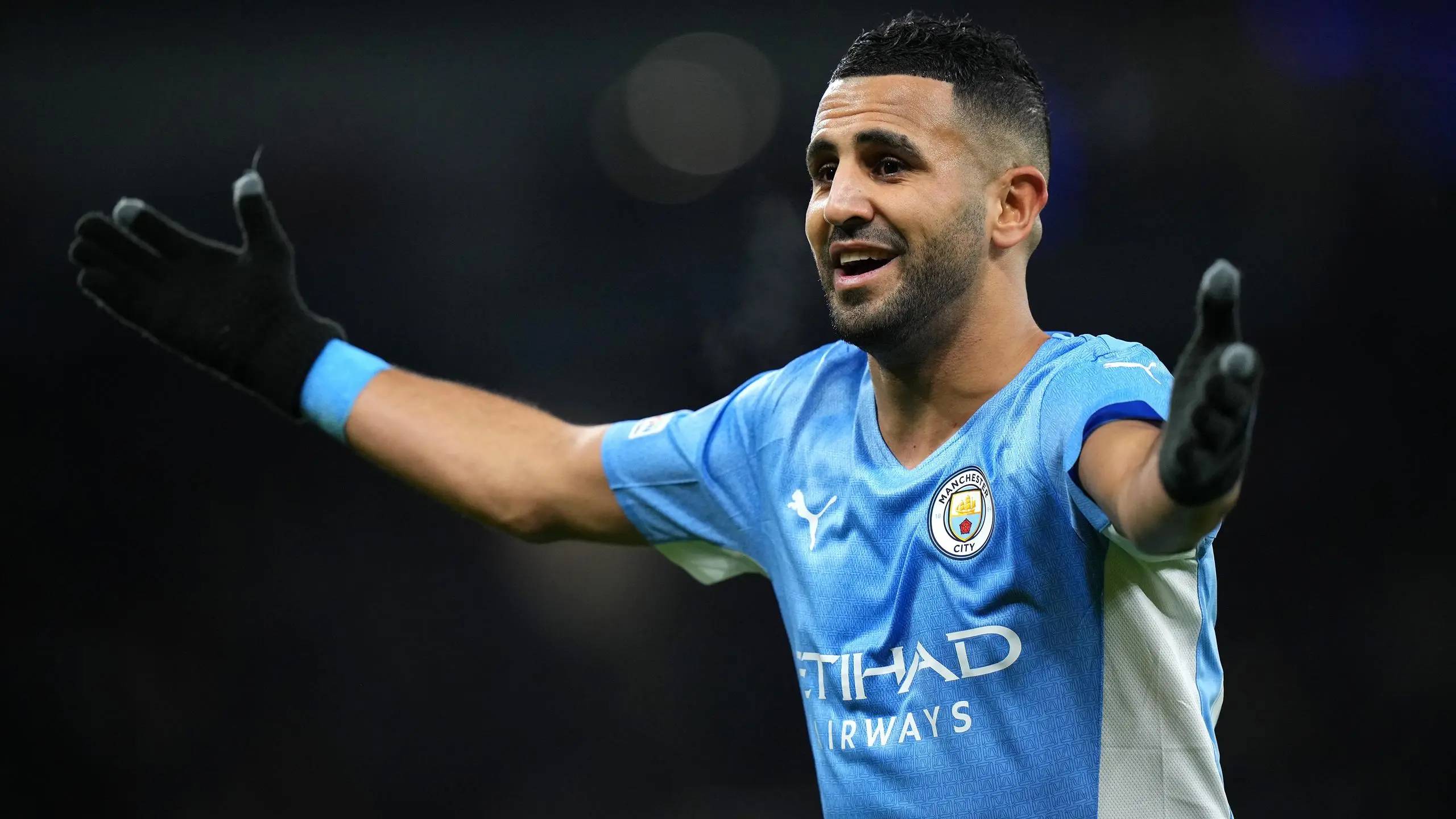 Riyad Mahrez à nouveau proche de l'Europe
