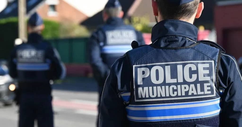 France : Une femme séquestrée depuis 2011 est découverte France : Une femme séquestrée depuis 2011 est découverte