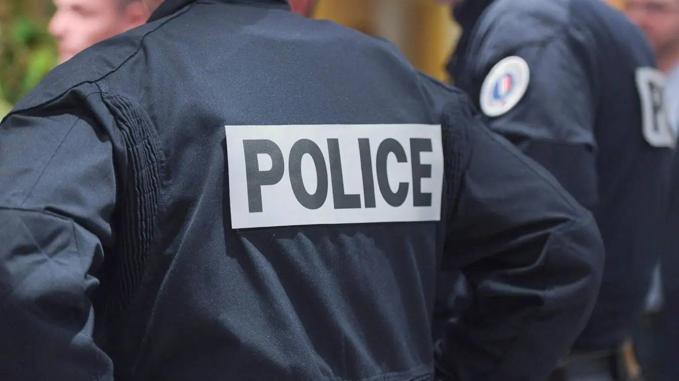 Transmission d'infos à l'ambassade d'Algérie: Un policier britannique sous le coup de la loi Canada : un étudiant algérien assassiné par...