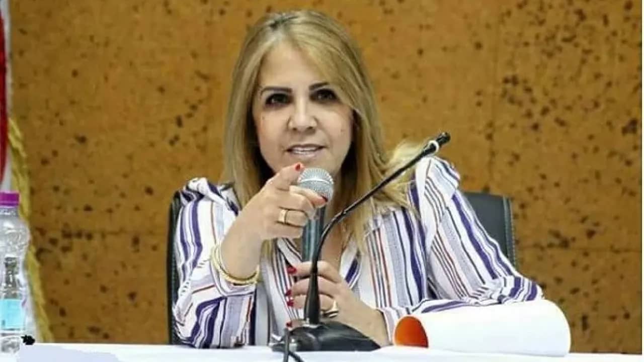 Affaire des patrons algériens "persécutés" : l'APS réfute les accusations de Saida Neghza Affaire des patrons algériens "persécutés" : l'APS réfute les accusations de Saida Neghza