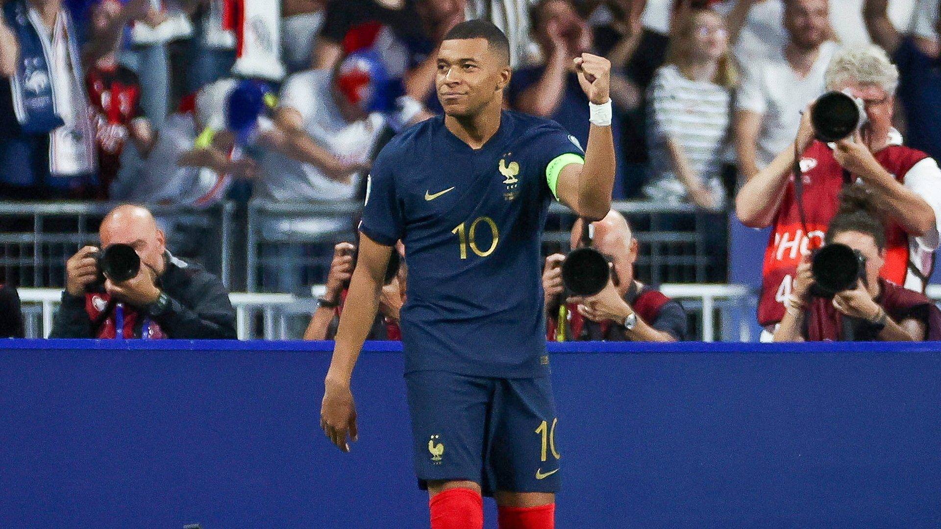 Classement FIFA : La France sur le point de créer une secousse ? Classement FIFA : La France sur le point de créer une secousse ?