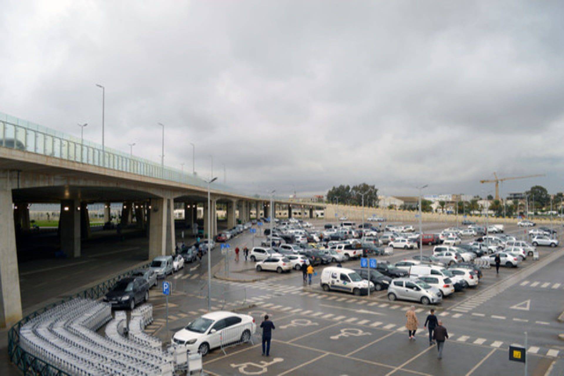  Aéroport d'Alger : Mise en garde concernant l'utilisation du dépose-minute au terminal Ouest