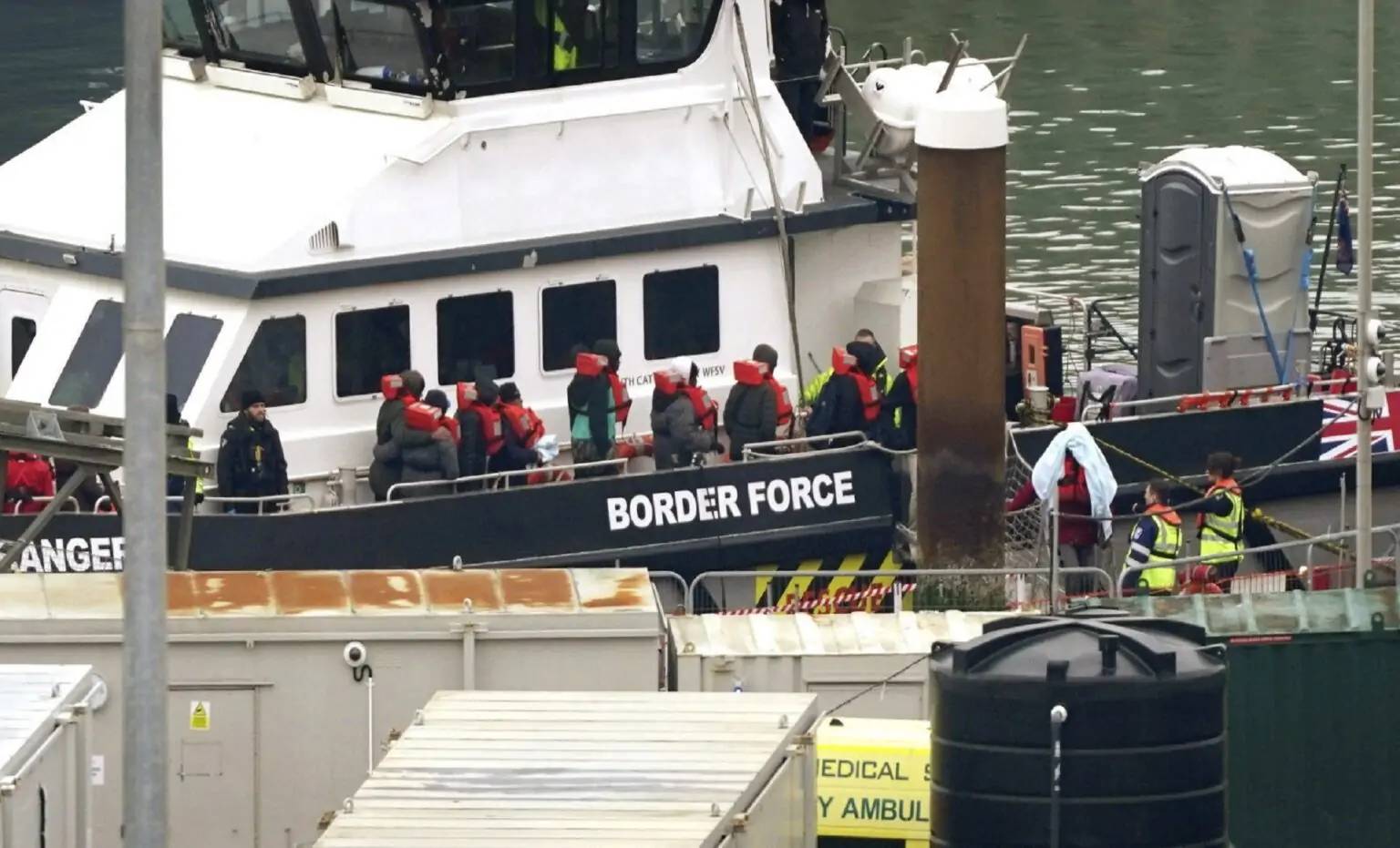 Durcissement des conditions d'immigration: l'Angleterre rejoint les rangs Durcissement des conditions d'immigration