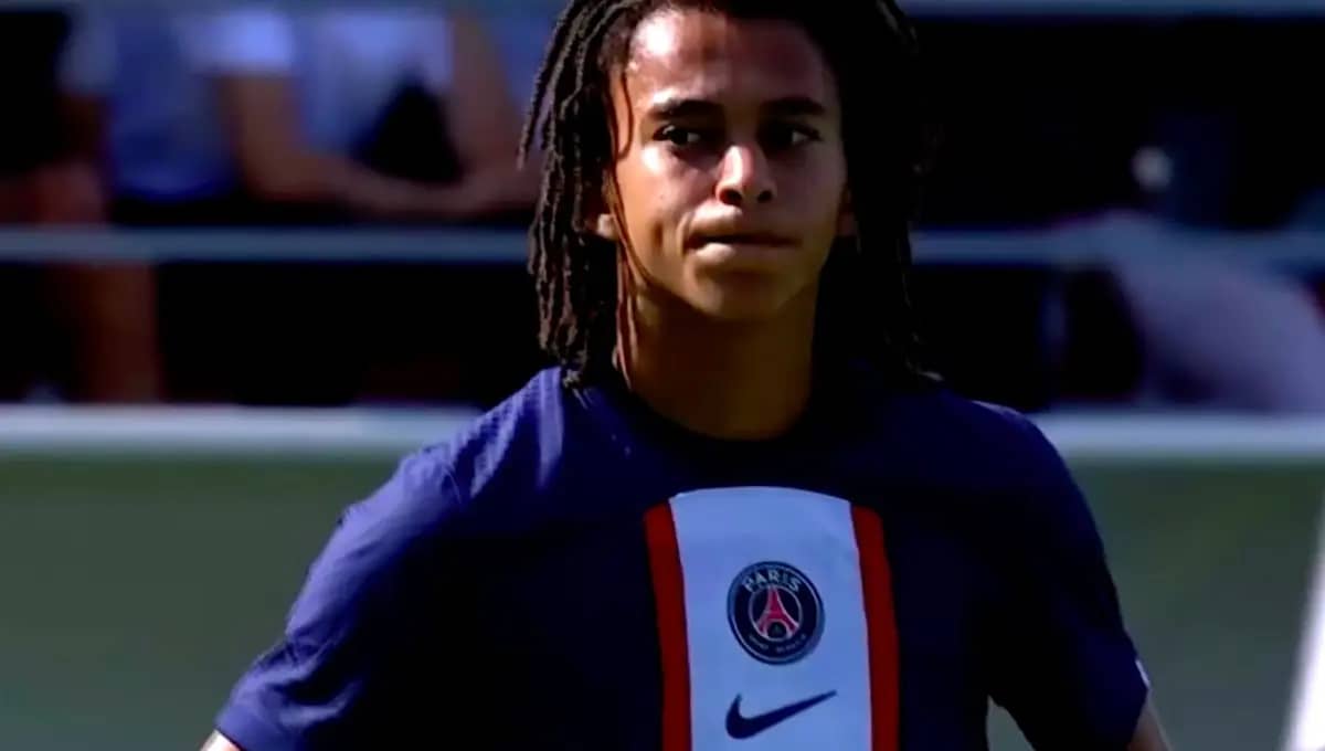 PSG U19 : Performance remarquable de Ethan Mbappé devant Kylian et Luis Enrique