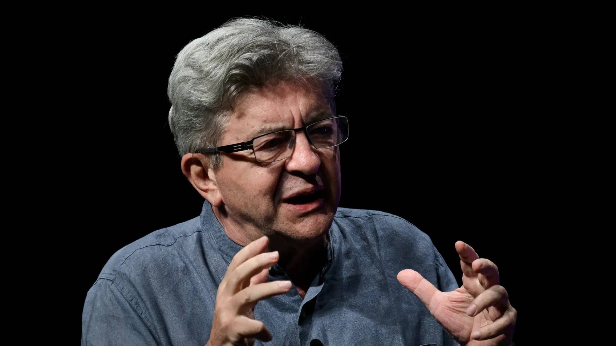 Loi immigration en France: Mélenchon fait une exhortation