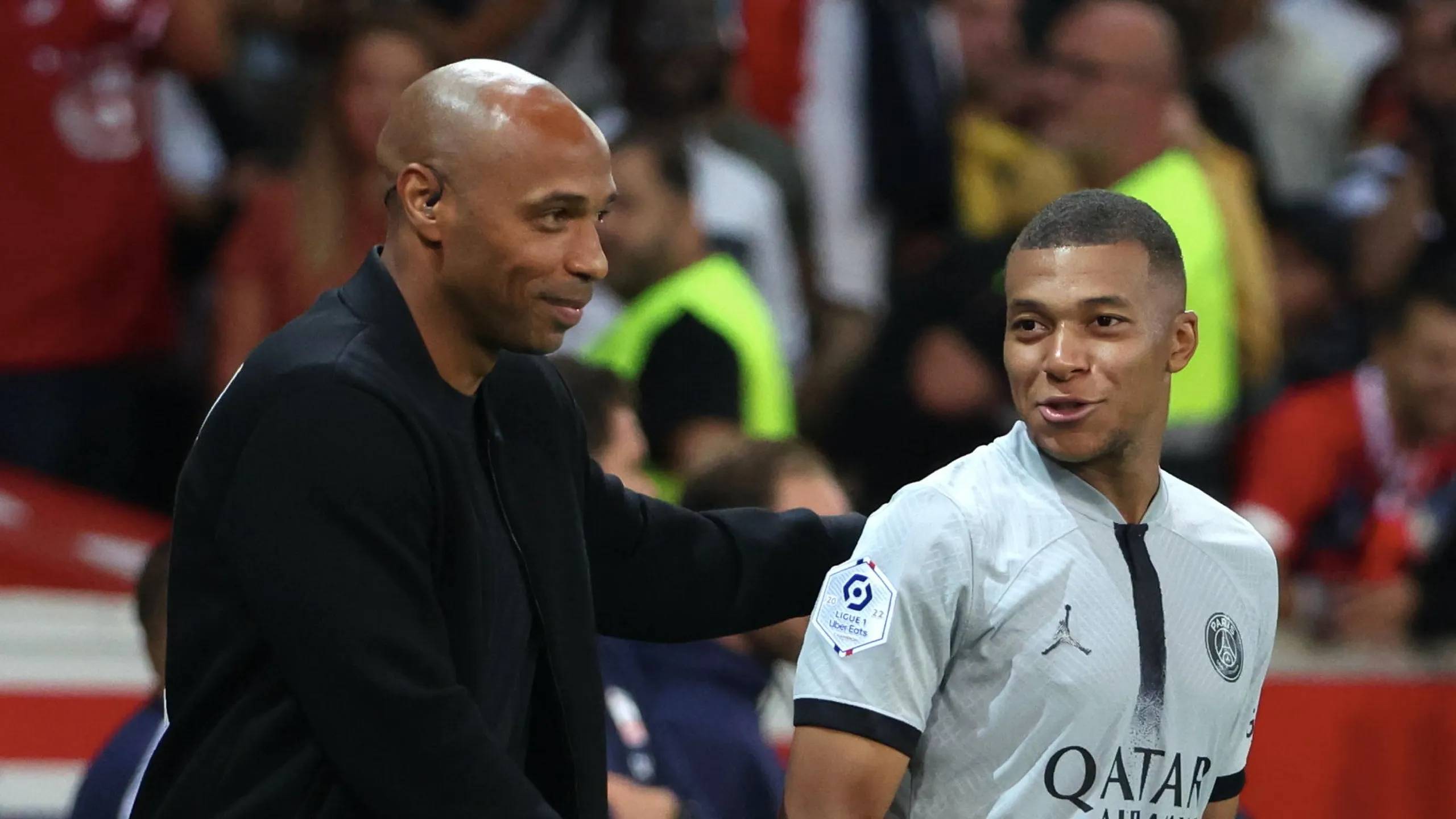 "Je ne le vois pas partir en...",Thierry Henri à propos d'un éventuel départ de Mbappe Thierry Henri à propos du départ de Mbappe