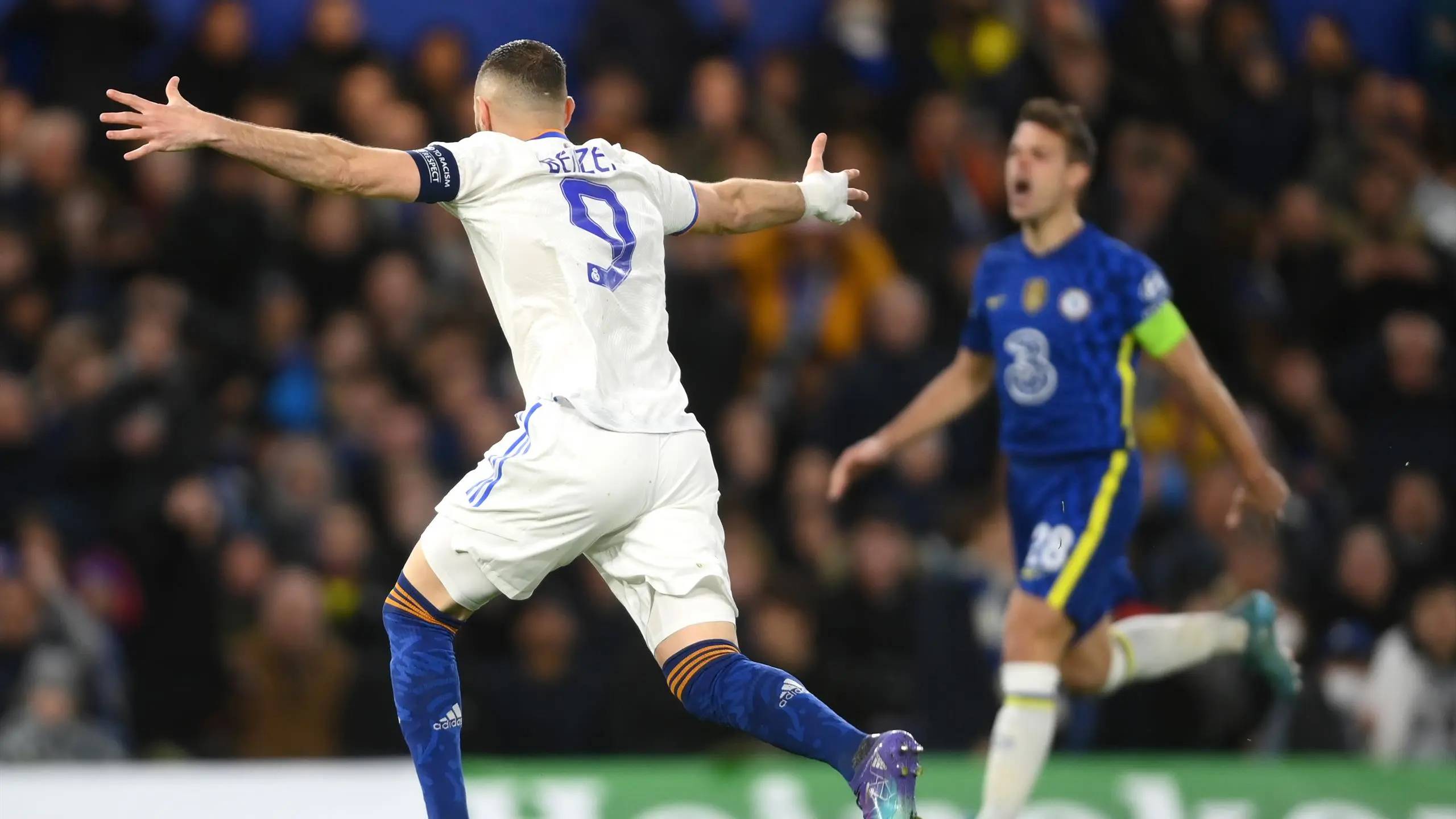 Karim Benzema à Chelsea? Les cartes se jouent très habilement