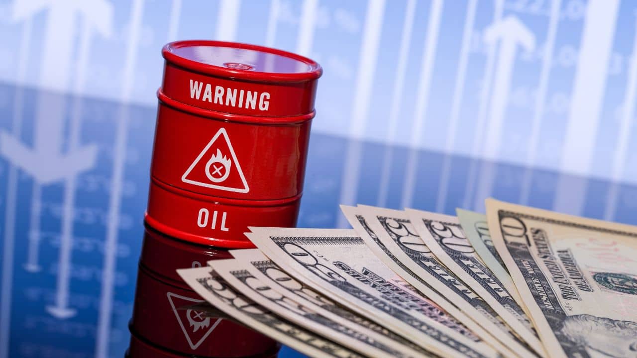 Explosion des prix du pétrole : la Chine et les tensions géopolitiques secouent le marché !