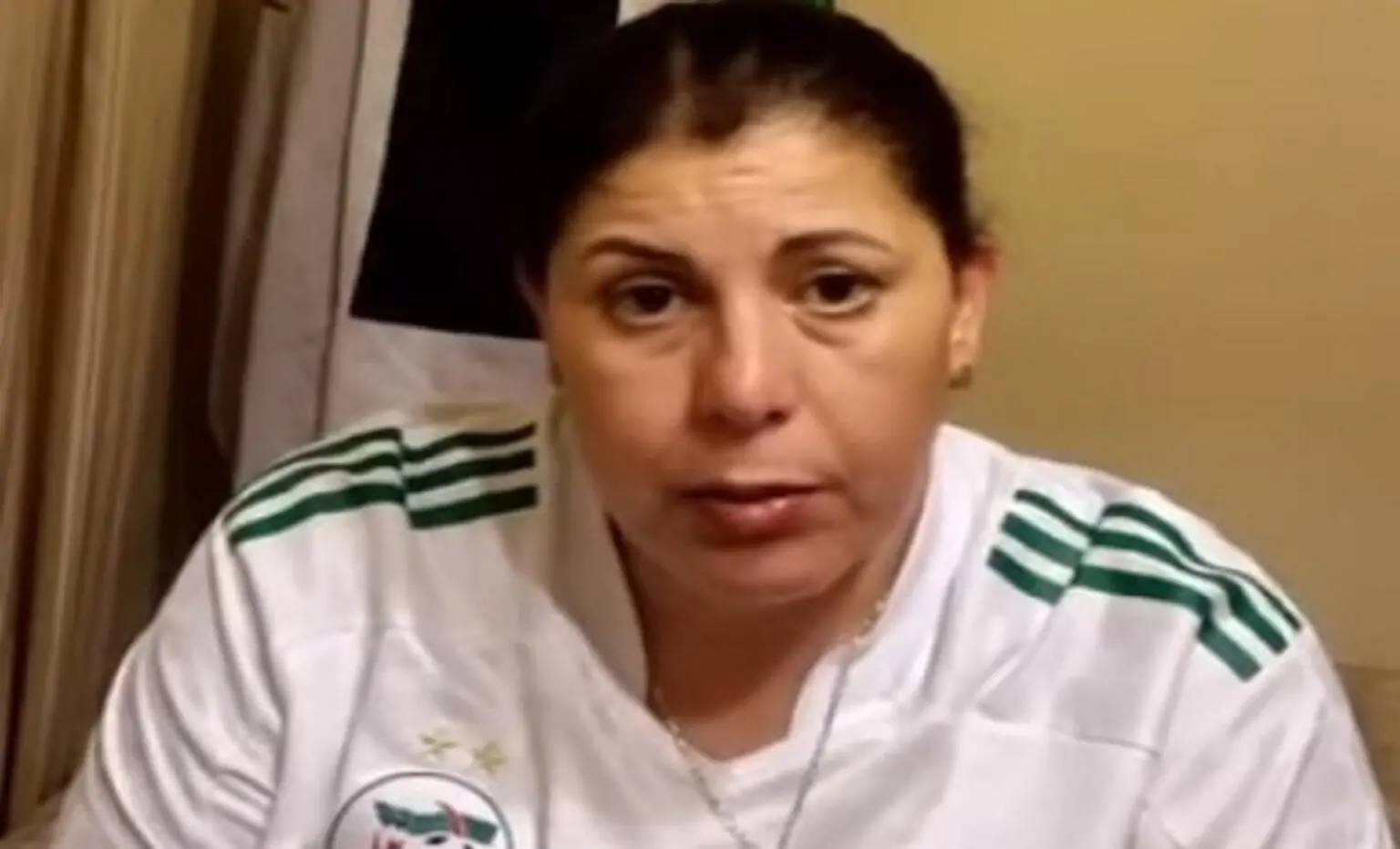CAN 2023 : " Ici, en Côte d'Ivoire, ils vivent dans la misère ", une supportrice algérienne déraille et provoque un énorme scandale CAN 2023 : une supportrice algérienne déraille et provoque un énorme scandale