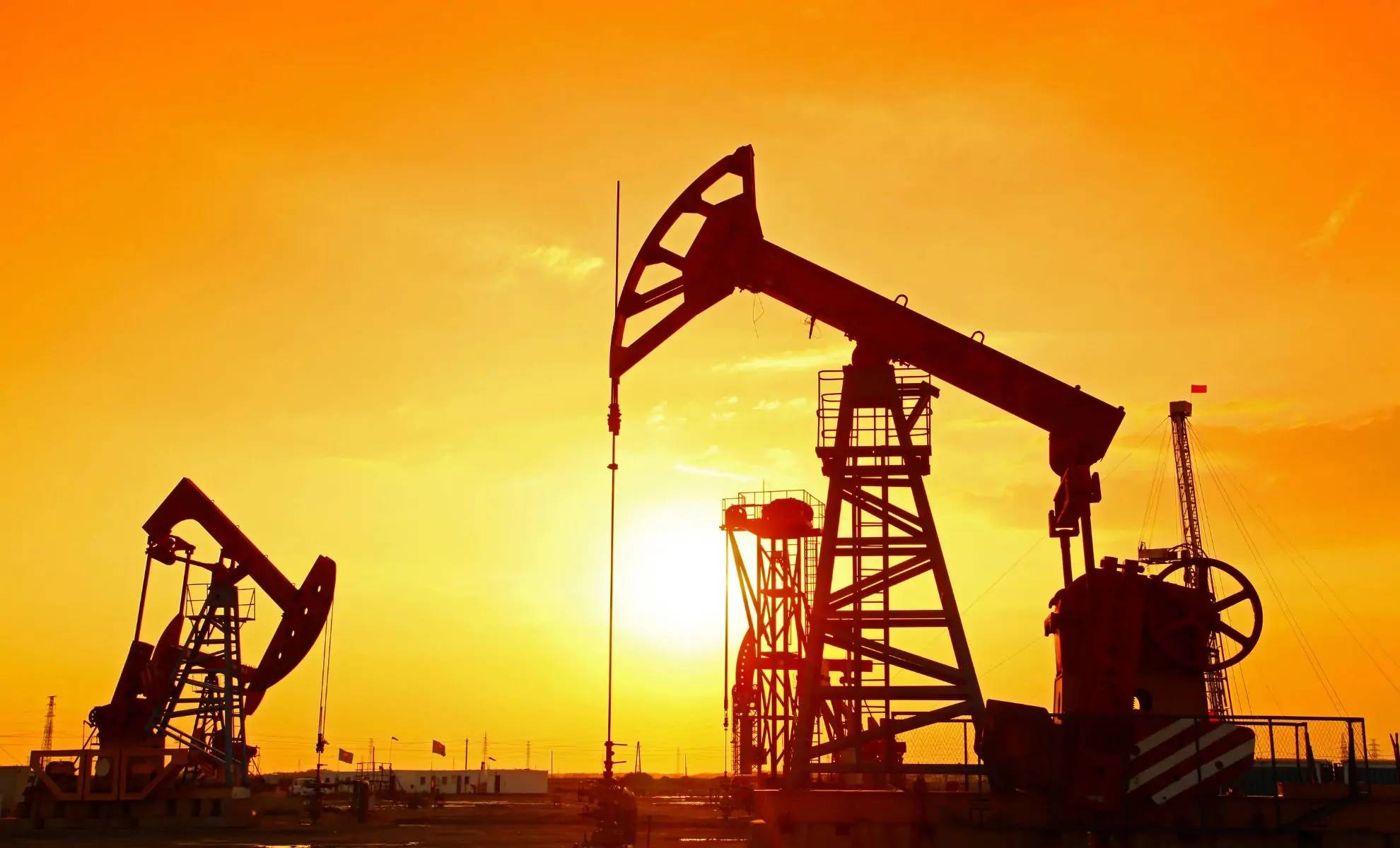 Goldman Sachs Prévoit une Hausse Significative des prix du pétrole en cas de perturbations dans le détroit d'Ormuz Goldman Sachs Prévoit une Hausse Significative des prix du pétrole en cas de perturbations dans le détroit d'Ormuz