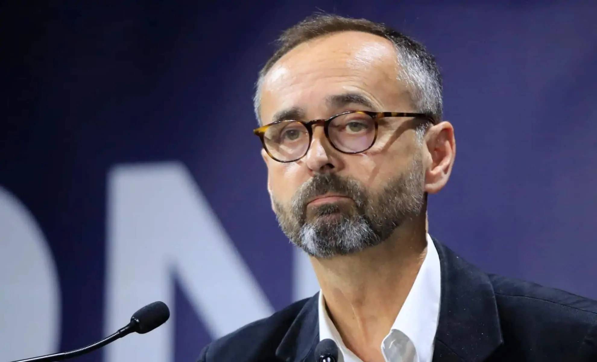 Refus de Mariage à un Algérien sous OQTF : Le Maire de Béziers, Robert Ménard, Convoqué par la Police – Risques Judiciaires Expliqués Refus de Mariage à un Algérien sous OQTF : Le Maire de Béziers, Robert Ménard, Convoqué par la Police – Risques Judiciaires Expliqués